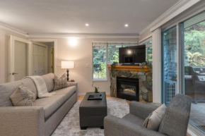 1BR Village Location With Pool and Hot tub by Harmony Whistler